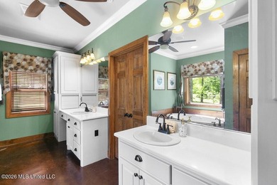 Welcome to this exceptional waterfront home located in the gated - photo 17