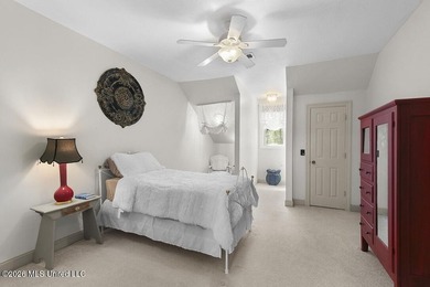 Welcome to this exceptional waterfront home located in the gated - photo 31