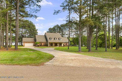 Welcome to this exceptional waterfront home located in the gated - photo 50