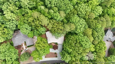 **Experience the perfect combination of privacy, luxury, and - photo 3
