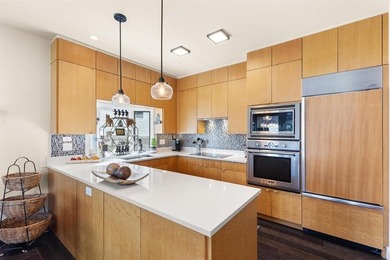 Tucked at the end of a cul-de-sac, this private townhome - photo 10