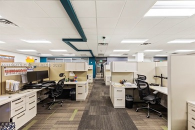 Incredibly rare opportunity to purchase a great commercial - photo 11