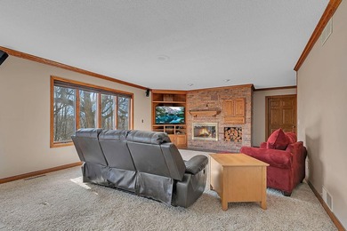 Welcome to this spacious and beautifully maintained two-story - photo 11