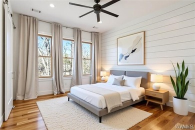 Welcome to lakeside living at its finest! This beautifully - photo 12