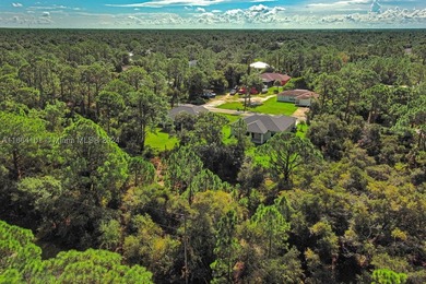 Exclusively listed by Sunland Real Estate: This centrally - photo 5