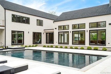 A buyers dream rooted in nature, enhanced by design. This modern - photo 5
