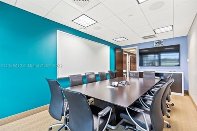 Incredibly rare opportunity to purchase a great commercial - photo 17