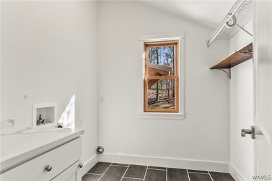 Welcome to lakeside living at its finest! This beautifully - photo 17