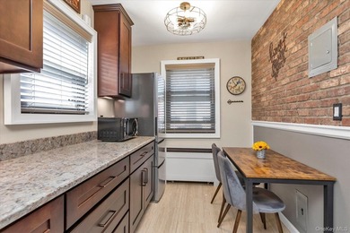 Welcome home to this sun-filled spacious renovated two-bedroom - photo 8