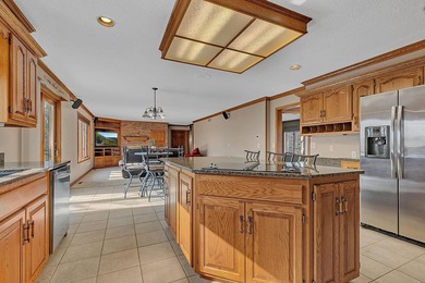 Welcome to this spacious and beautifully maintained two-story - photo 18