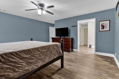 Charming 3-Bedroom, 2-Bath Home with a Contemporary Farmhouse - photo 23