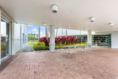 Incredibly rare opportunity to purchase a great commercial - photo 24