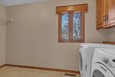 Welcome to this spacious and beautifully maintained two-story - photo 28