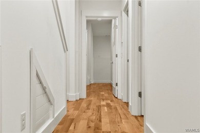 Welcome to lakeside living at its finest! This beautifully - photo 28