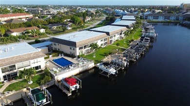 Welcome to this beautifully maintained, spacious Waterfront - photo 37