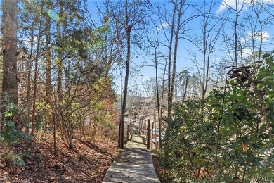 Welcome to lakeside living at its finest! This beautifully - photo 37