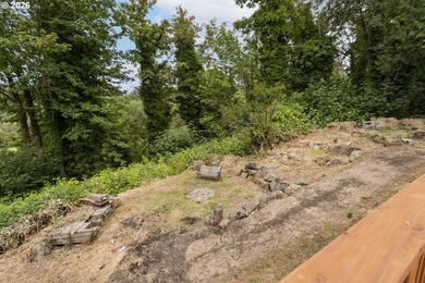 This Ridgefield Home Enjoys Evening Sunsets, with Views Of Lake - photo 40