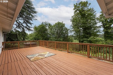 This Ridgefield Home Enjoys Evening Sunsets, with Views Of Lake - photo 42