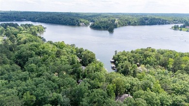 Welcome to lakeside living at its finest! This beautifully - photo 45