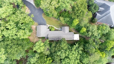 Welcome to lakeside living at its finest! This beautifully - photo 48