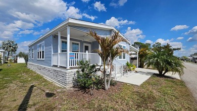 Welcome to this beautifully designed 2-bedroom, 2-bath modern - photo 2
