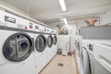 Step into this fully renovated and well-maintained 2-bedroom - photo 16