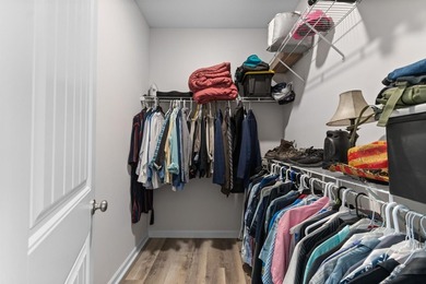 Welcome to 255 Lakota Loop, a home that offers the perfect blend - photo 18