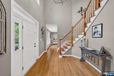 Spectacular Colonial in Sought-After Vizcaya Estates! Welcome to - photo 19