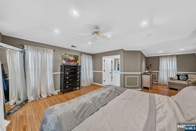 Spectacular Colonial in Sought-After Vizcaya Estates! Welcome to - photo 24