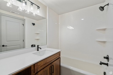 Modern Luxury Condo Near Bear Lake Short term rental Approved - photo 24
