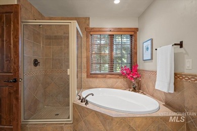 PRICE REDUCED $50K!! Explore the pinnacle of mountain getaway - photo 25