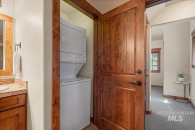 PRICE REDUCED $50K!! Explore the pinnacle of mountain getaway - photo 26