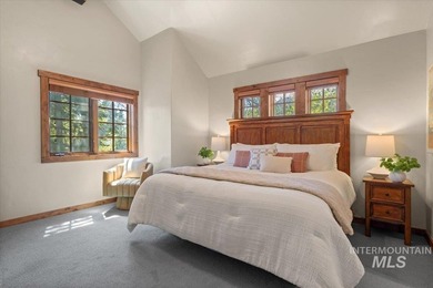 PRICE REDUCED $50K!! Explore the pinnacle of mountain getaway - photo 28
