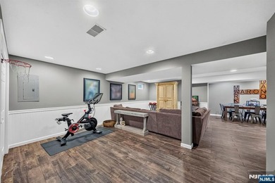 Spectacular Colonial in Sought-After Vizcaya Estates! Welcome to - photo 38
