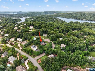 Spectacular Colonial in Sought-After Vizcaya Estates! Welcome to - photo 50