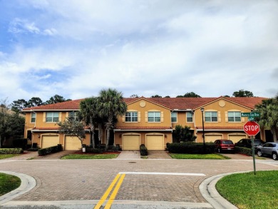 (private lake, pond, creek) Townhome/Townhouse For Sale in Lake Worth Florida