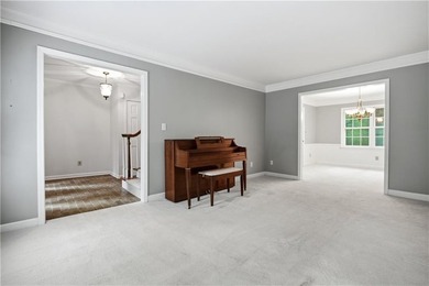 Prestigious Smoke Rise Sub-Division*Beautiful 4 Bedrooms/3 Baths - photo 6