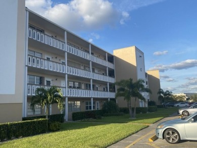 Century Village Lake Condo For Sale in West Palm Beach Florida