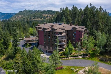 Welcome to this well-appointed condo offering comfort - photo 2