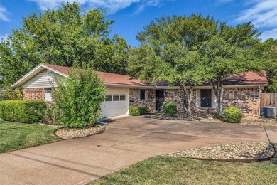Lake Waco Home For Sale in Waco Texas