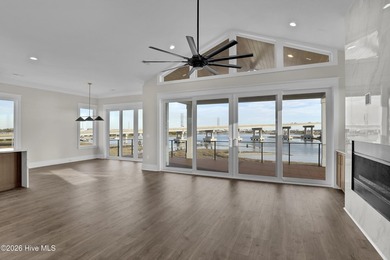 Experience the ultimate Surf City waterfront lifestyle at 113