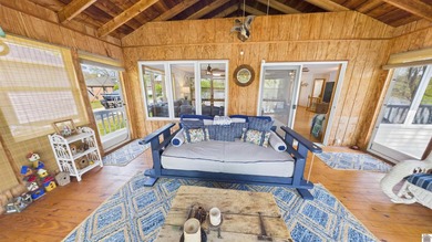 Enjoy the lake life in this 5+ bedroom (sleeps 15) 3 bath - photo 15