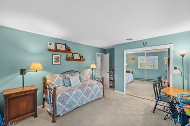 Welcome home to this beautifully maintained 4-bedroom bi-level - photo 19