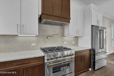 Experience the ultimate Surf City waterfront lifestyle at 113