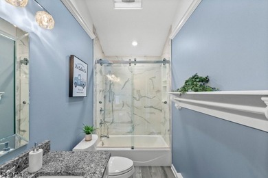 Welcome home to this beautifully maintained 4-bedroom bi-level - photo 21