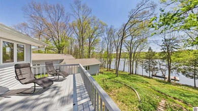 Enjoy the lake life in this 5+ bedroom (sleeps 15) 3 bath - photo 21