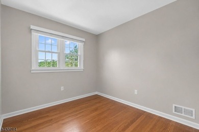 Welcome home to this beautifully maintained 4-bedroom bi-level - photo 22