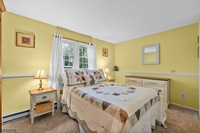Welcome home to this beautifully maintained 4-bedroom bi-level - photo 27