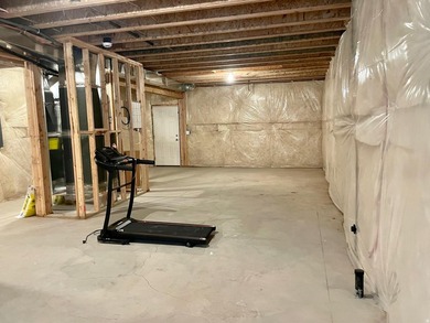 Beautiful Home in Orem - this Hemingway plan features an - photo 30