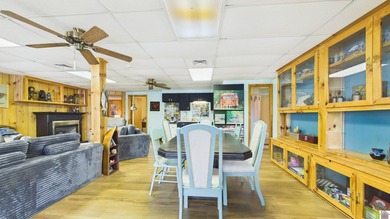 Enjoy the lake life in this 5+ bedroom (sleeps 15) 3 bath - photo 30